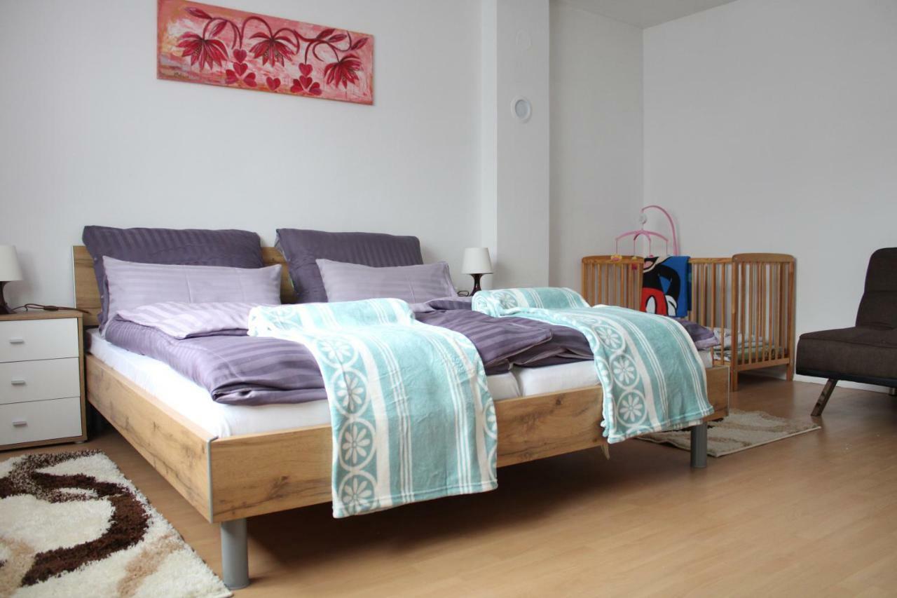 פארנדורף Holiday House Huszar מראה חיצוני תמונה